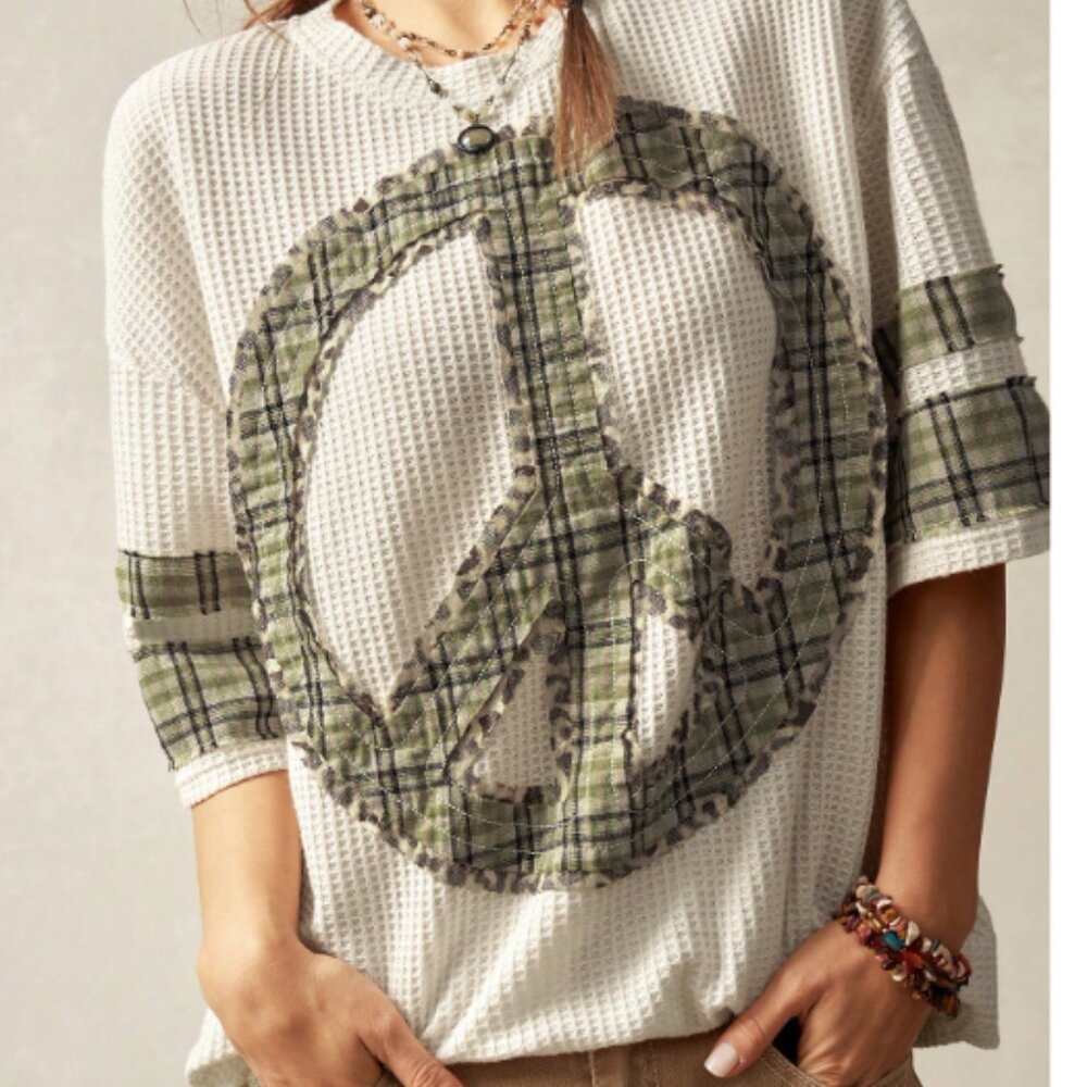 Patchwork Waffle Knit Peace Sign S Oversized Short Sleeve Cream Green Plaid NWOT